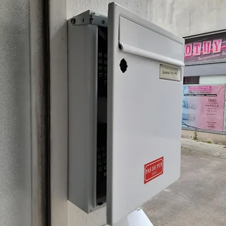Au Citron En Hyper Centre Apartment Cholet